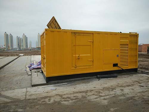 竹山合同中关于乙方责任导致工期延误的赔偿标准应该如何制定？